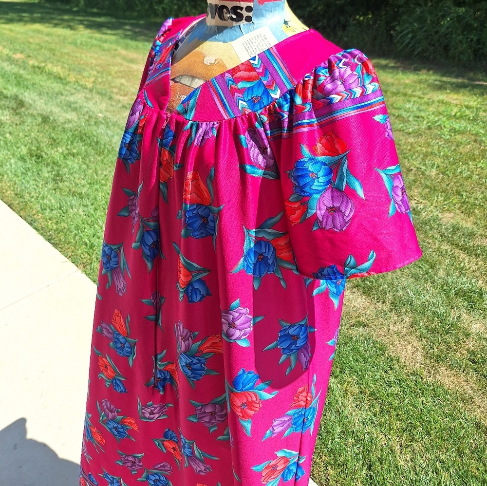 Vintage 1960s 1970s Granada Usa Nightgown Housedr… - image 2